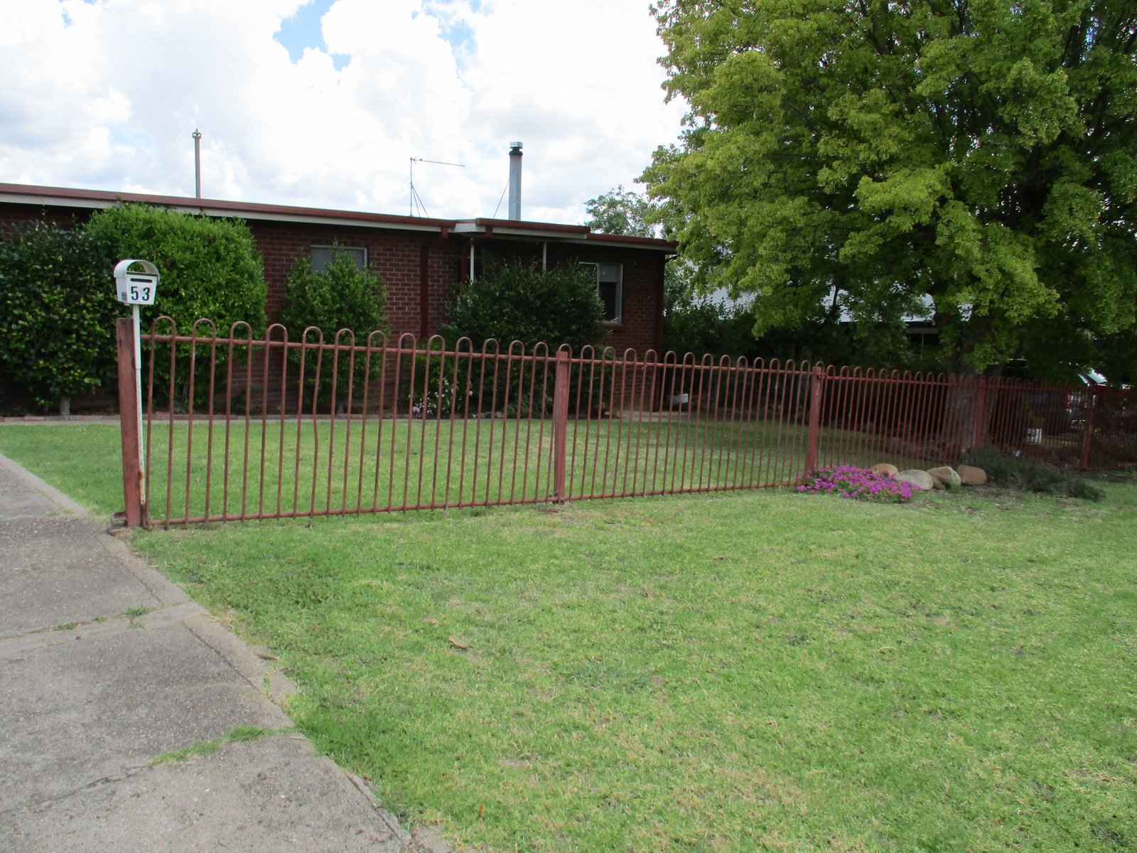 53 Dalhunty Street TUMUT 1