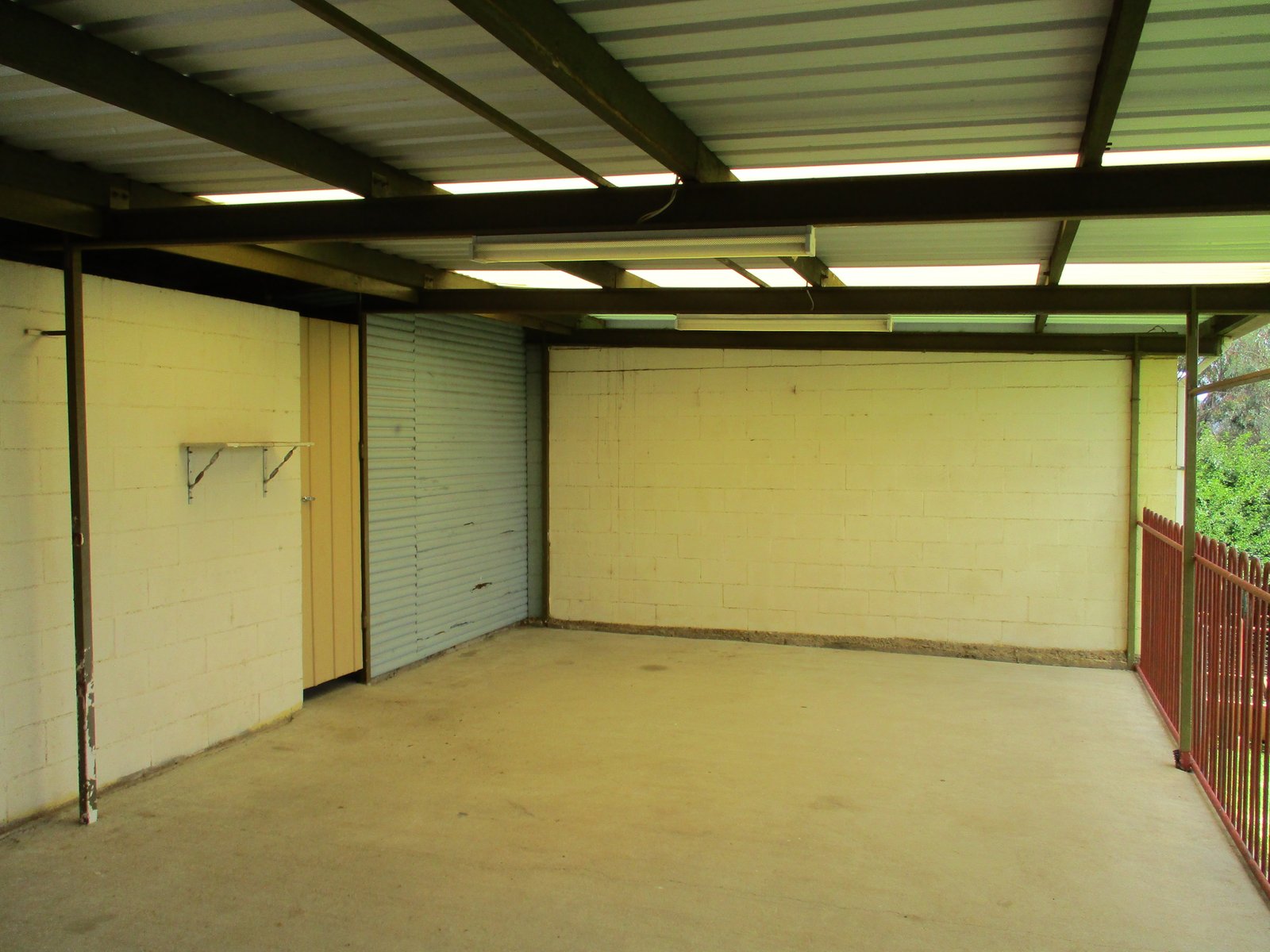 53 Dalhunty Street TUMUT 11