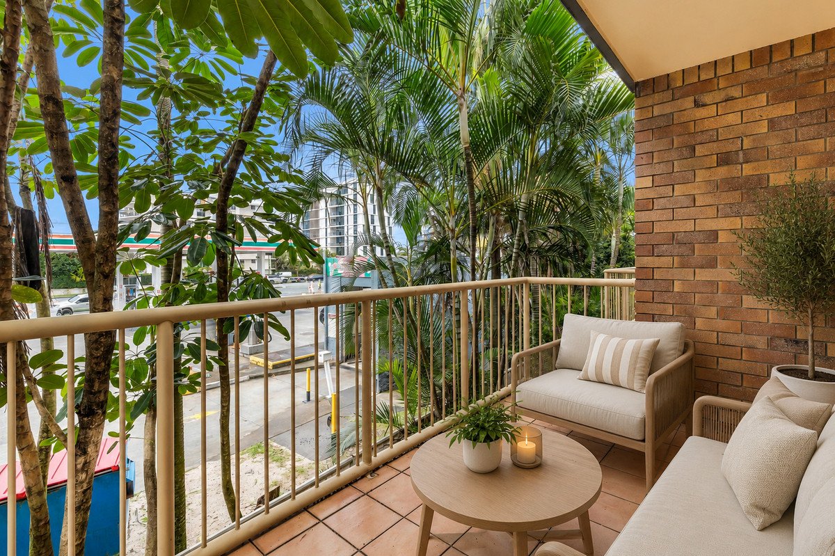 5/3 Eighth Avenue Palm Beach 2