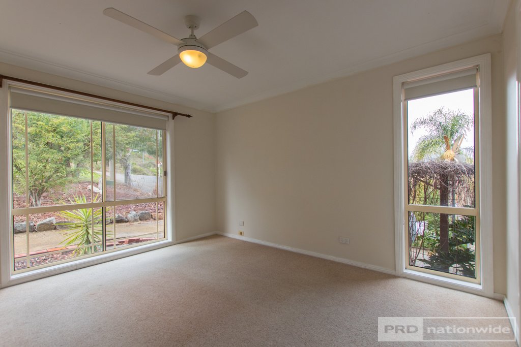 53 Elphick Street TUMUT 7
