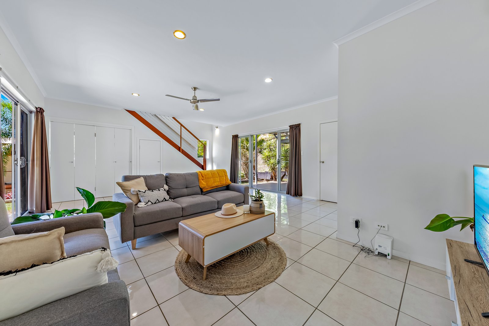 53 Eshelby Drive CANNONVALE 18