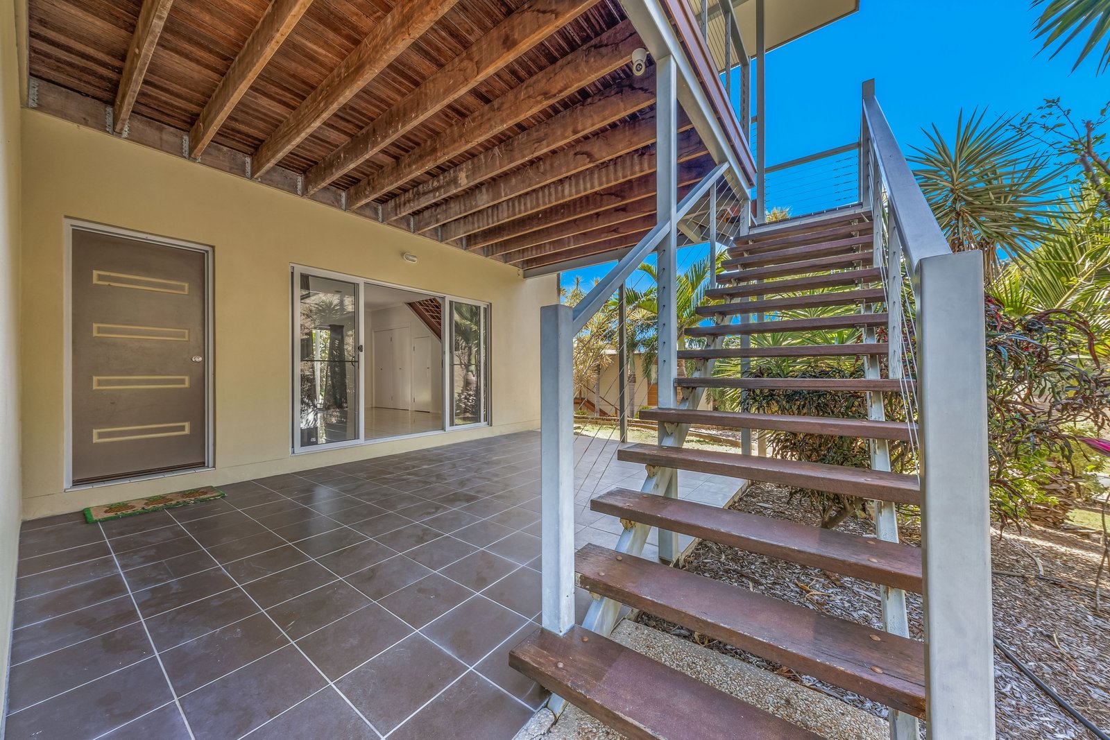 53 Eshelby Drive CANNONVALE 20