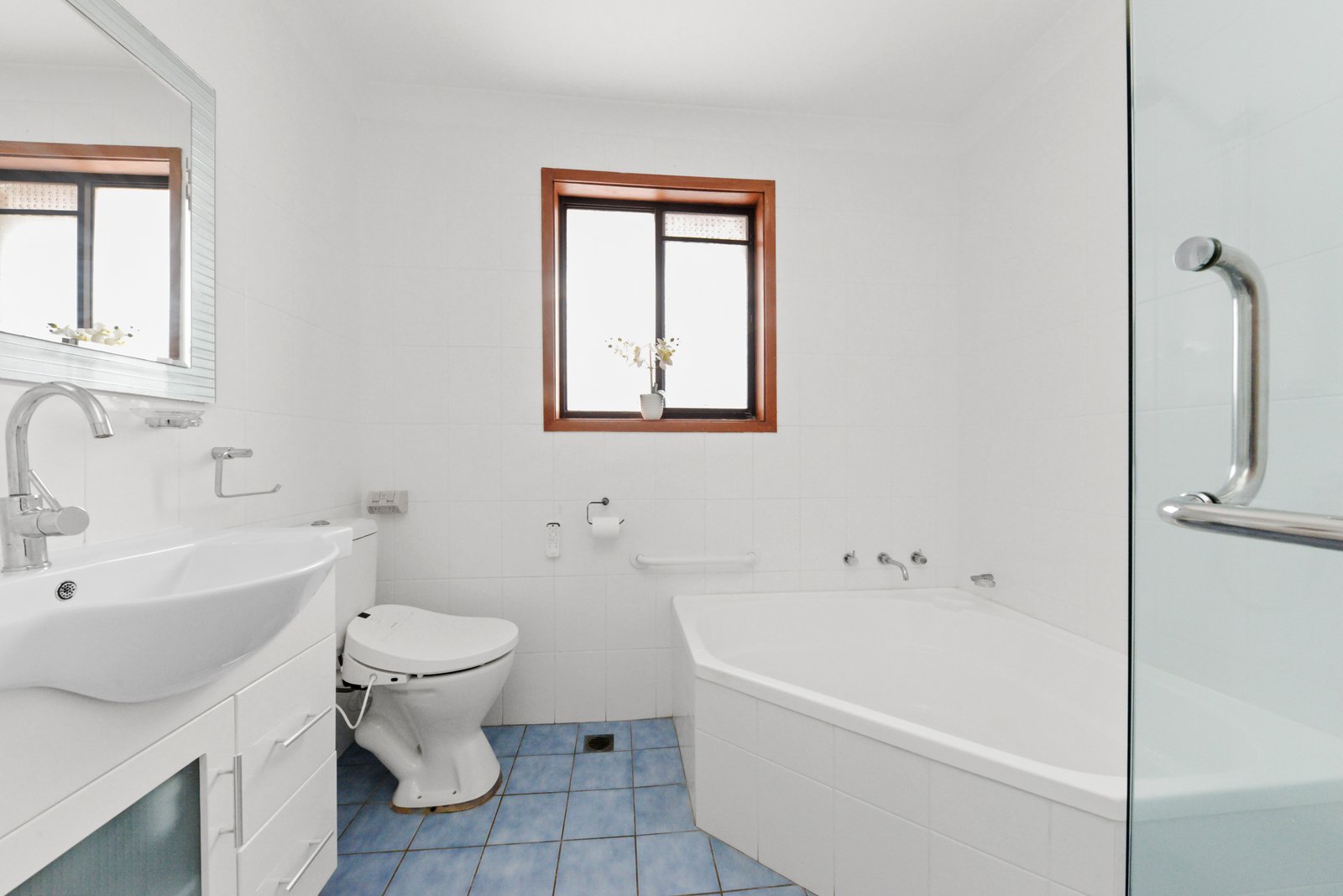 53 Eucla Crescent MALABAR 9