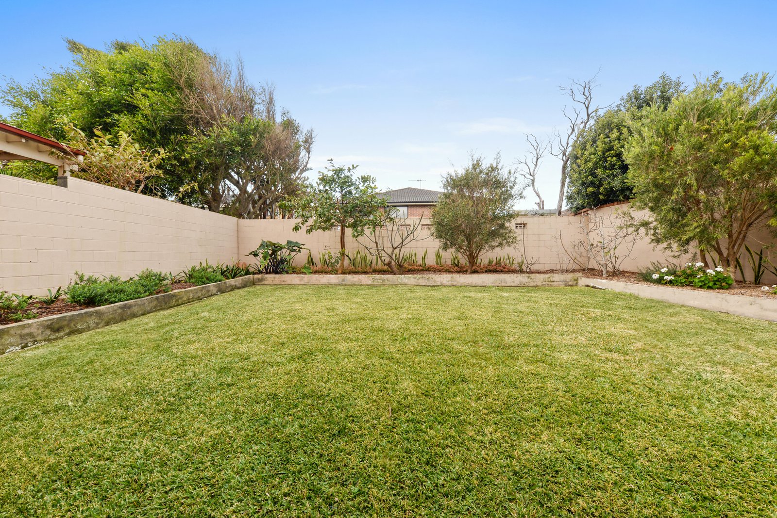 53 Eucla Crescent MALABAR 16