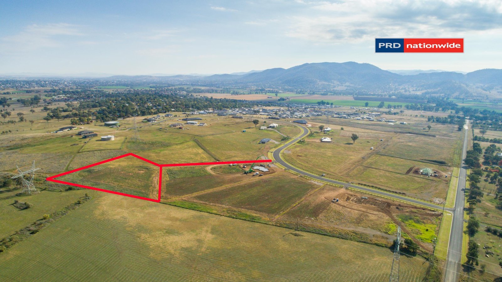 53 Falcon Drive TAMWORTH 1