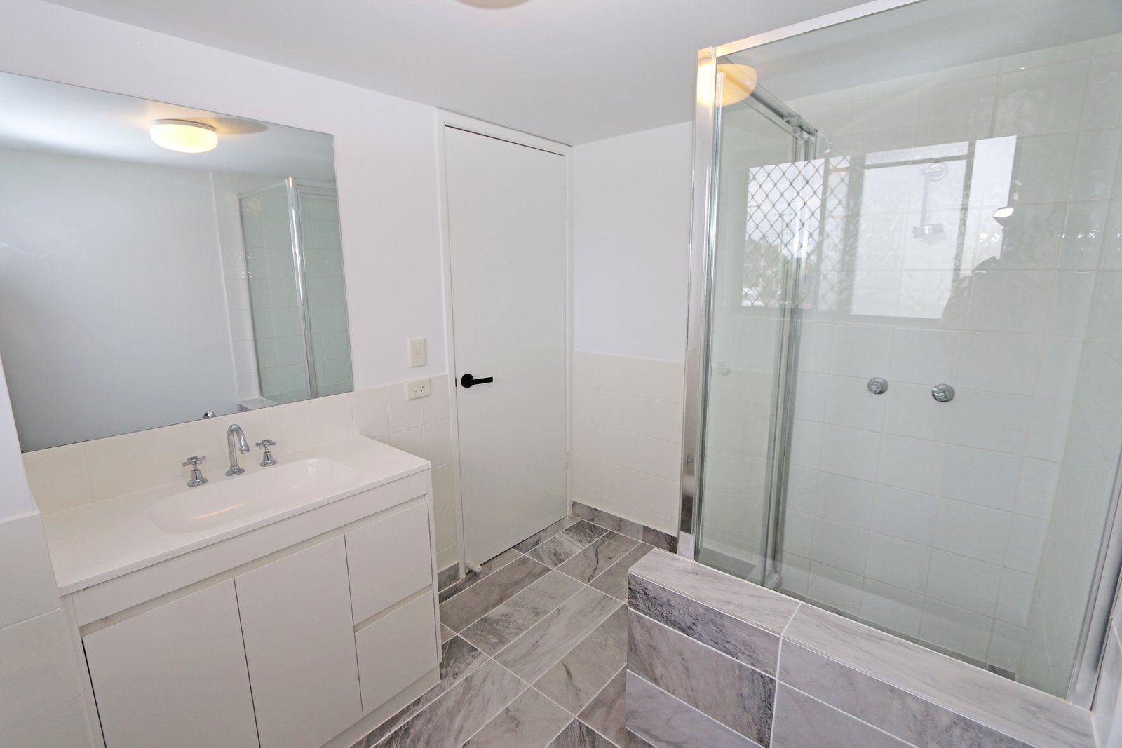 5/3 Garden Street SOUTHPORT 9