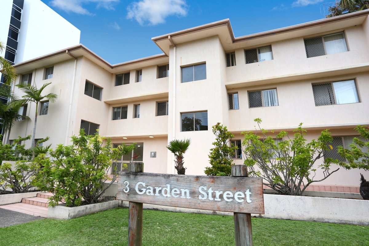 5/3 Garden Street SOUTHPORT 1