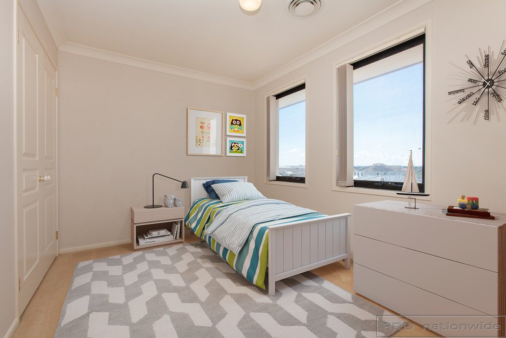 53 Golden Wattle Crescent THORNTON 11