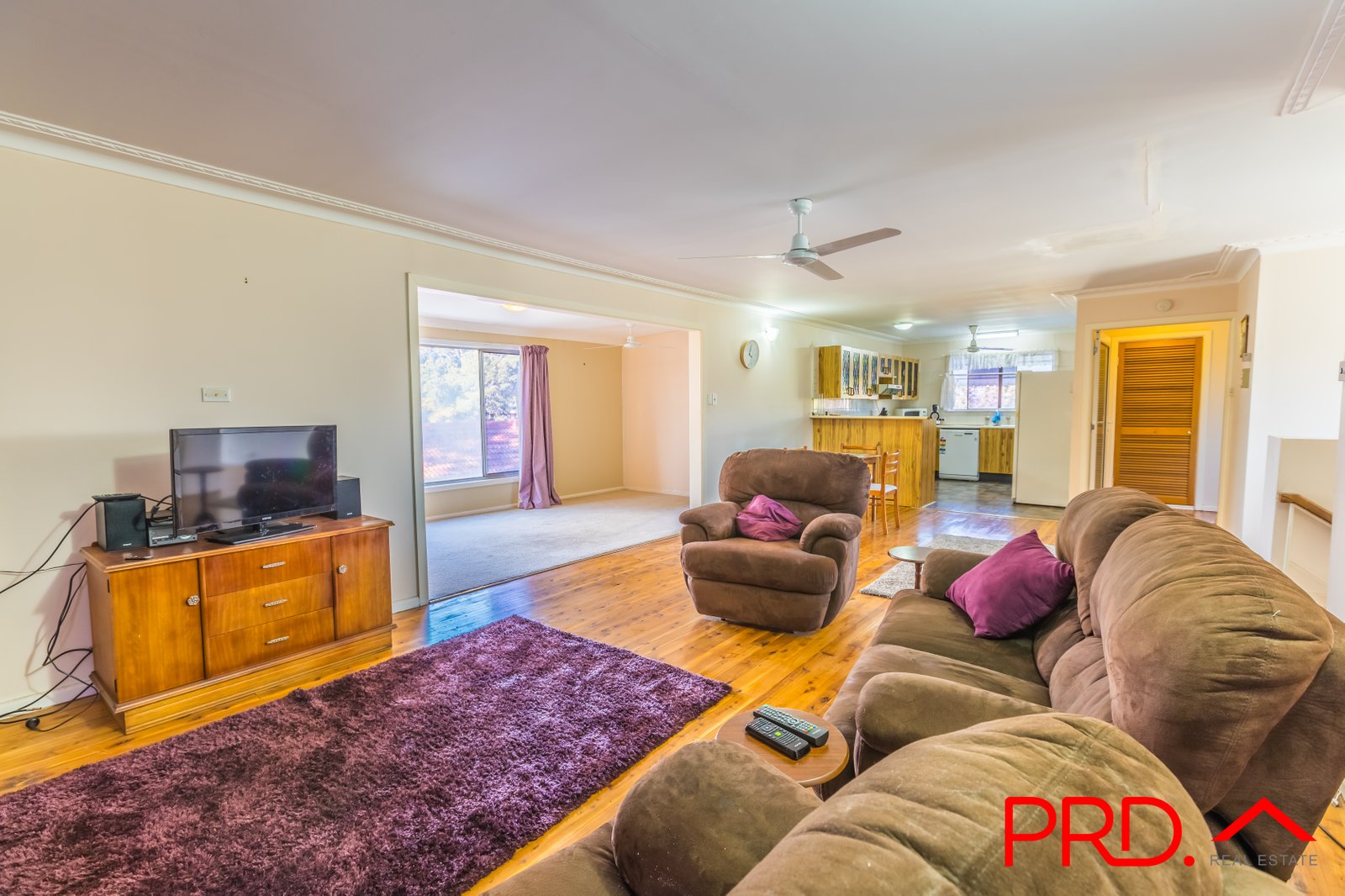 53 Hillvue Road TAMWORTH 4