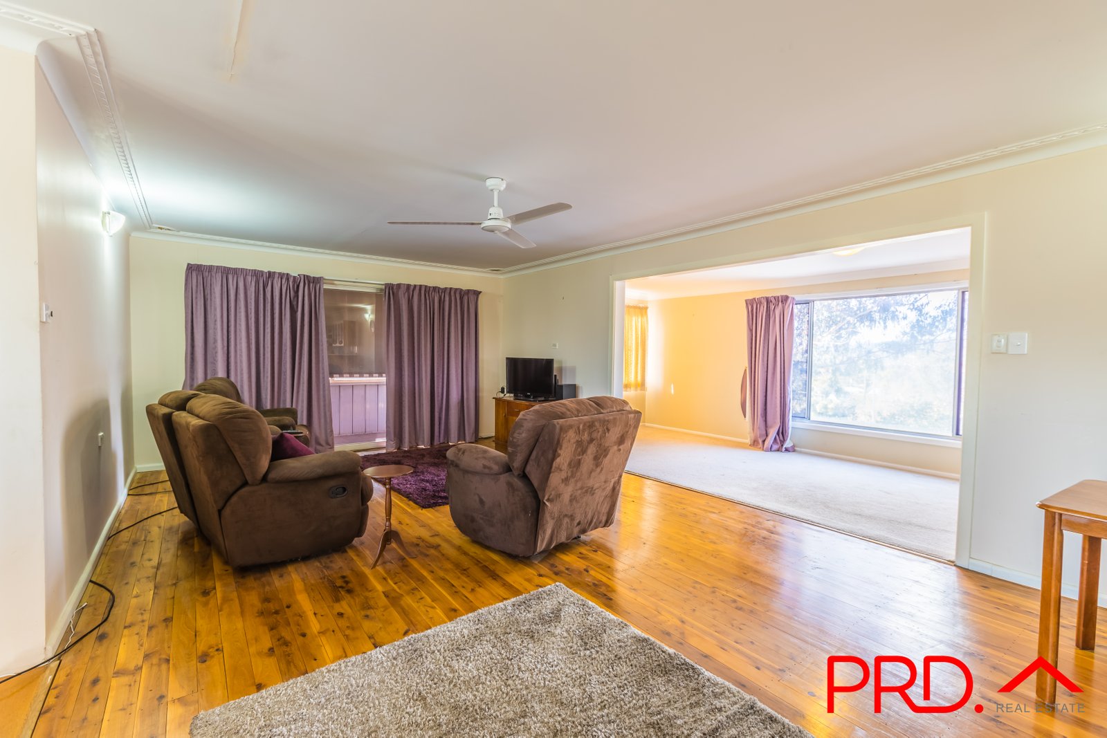 53 Hillvue Road TAMWORTH 5