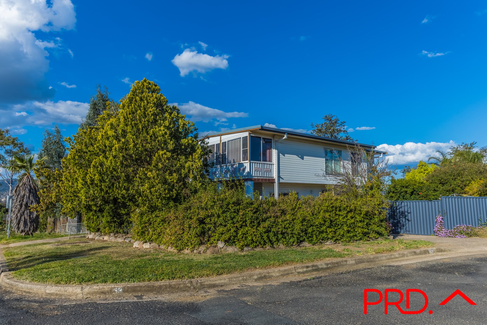 53 Hillvue Road TAMWORTH 27