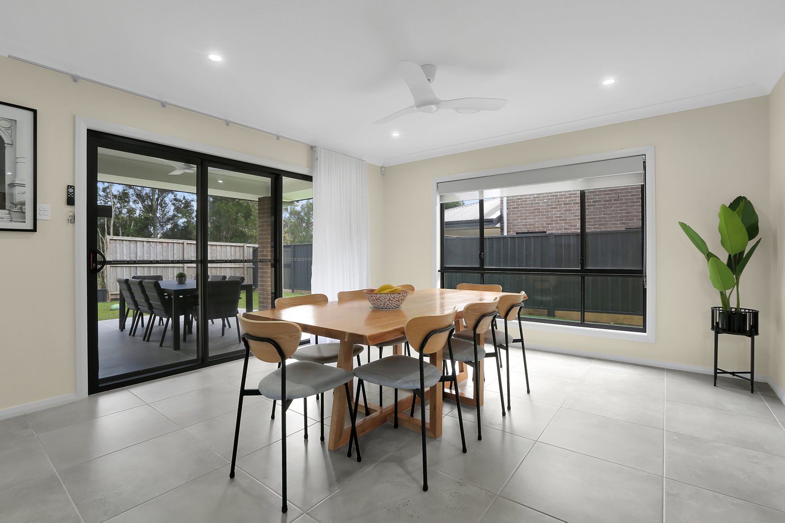 53 Honeycomb Street HORSLEY 3