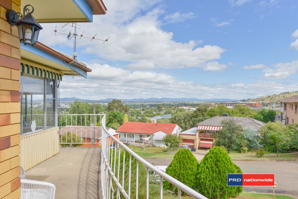 53 Hyman Street TAMWORTH 12