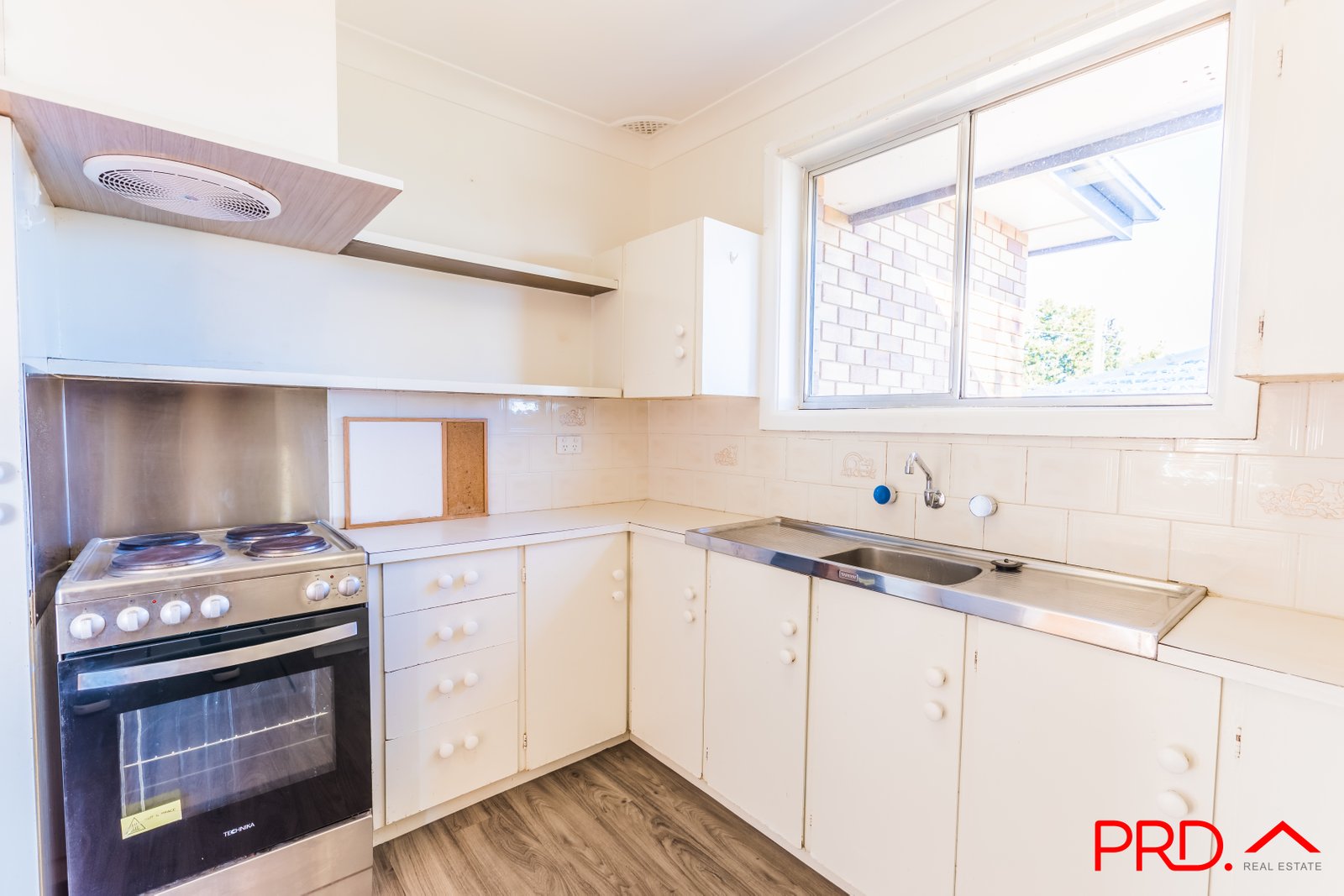 53 Hyman Street TAMWORTH 9