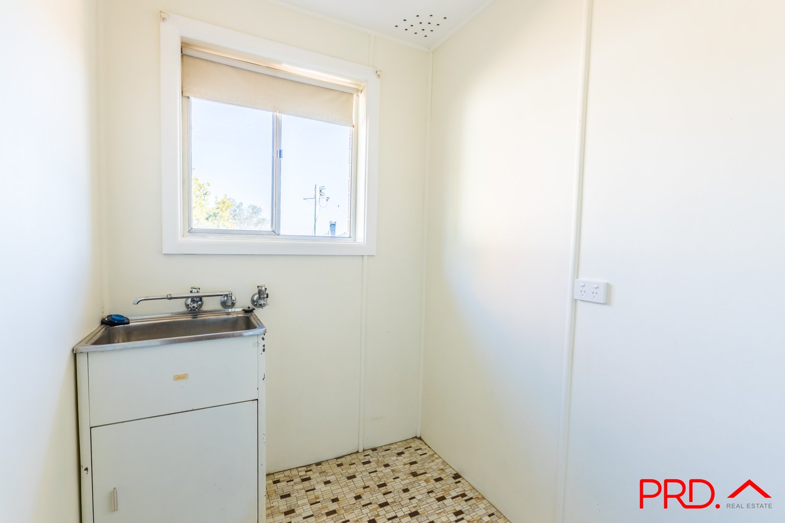 53 Hyman Street TAMWORTH 12