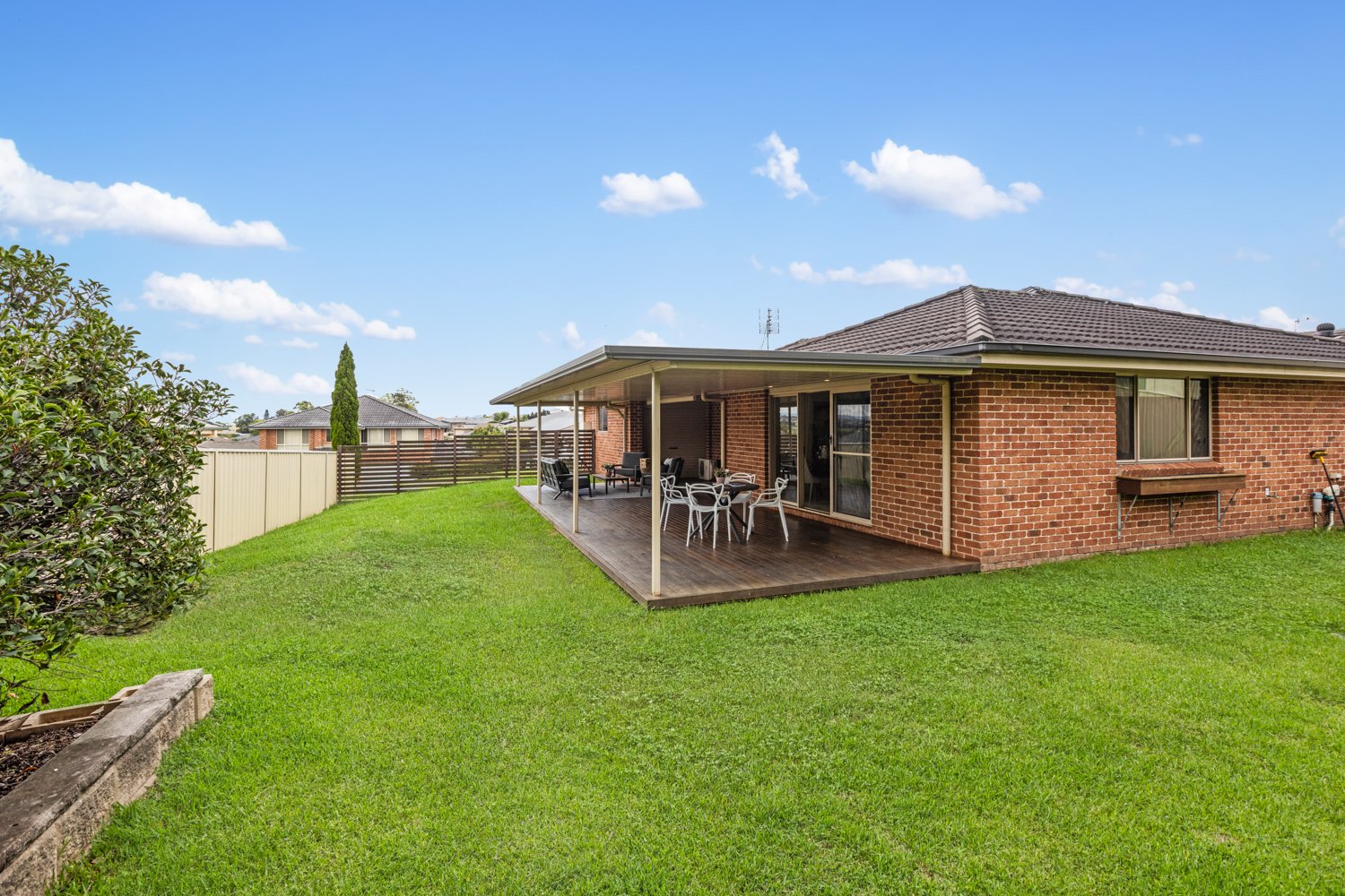 53 Jenna Drive RAWORTH 24