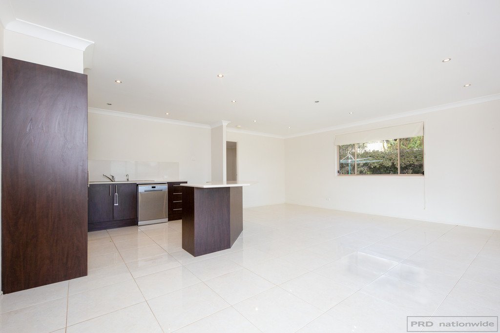 53 Jenna Drive RAWORTH 8