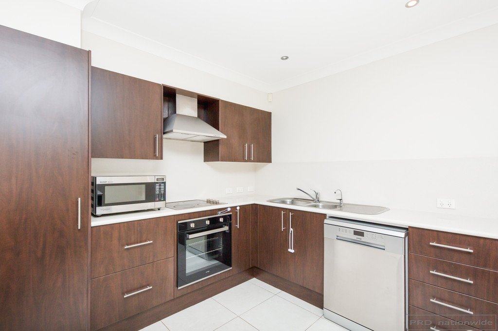 53 Jenna Drive RAWORTH 9