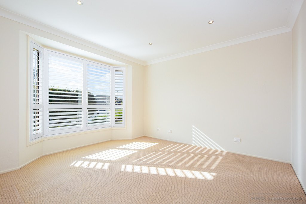 53 Jenna Drive RAWORTH 12