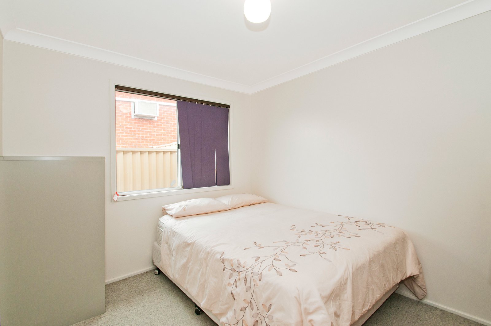 53 Kapooka Ave  DAPTO 8