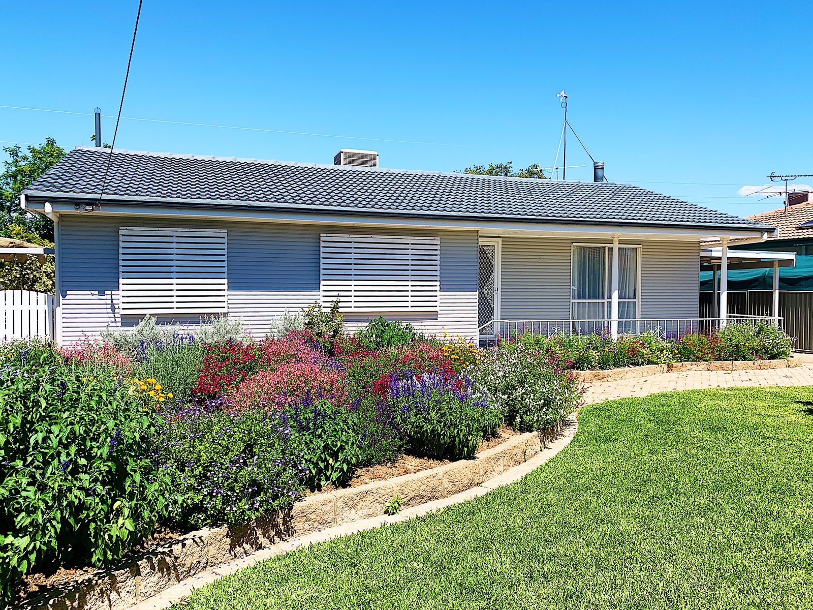 53 Kurrawan Street SOUTH TAMWORTH 3