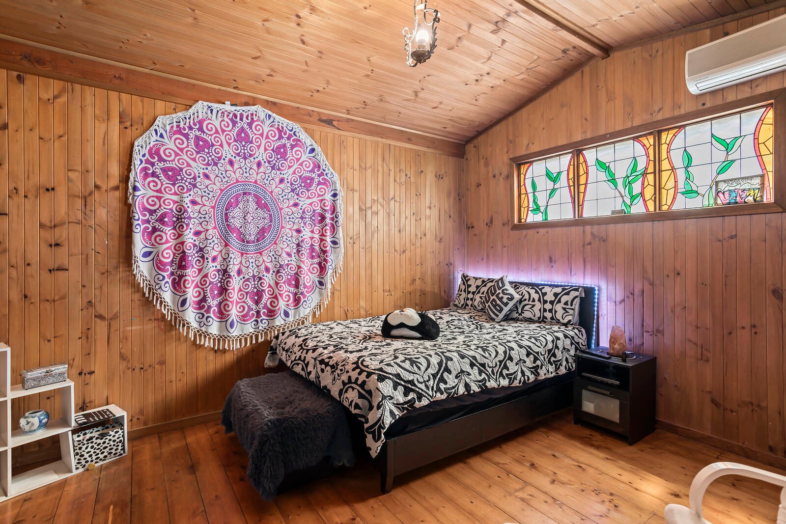 Real Estate and Property in 53 Latrobe Street, Hughesdale, VIC