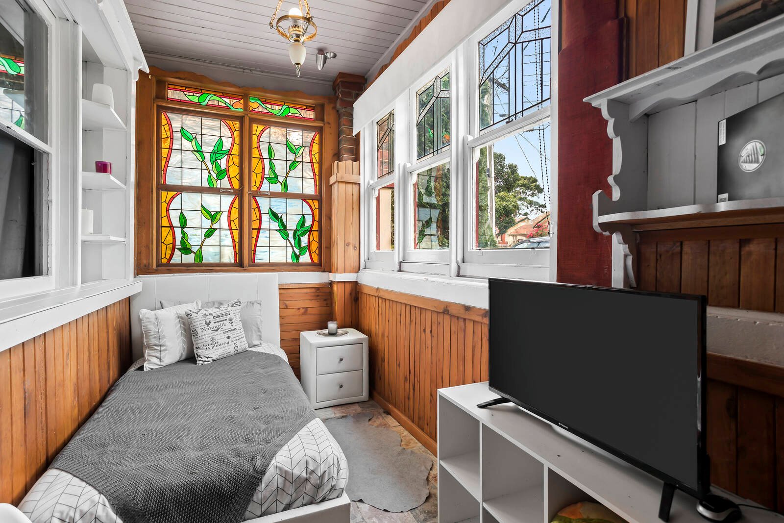 Real Estate and Property in 53 Latrobe Street, Hughesdale, VIC