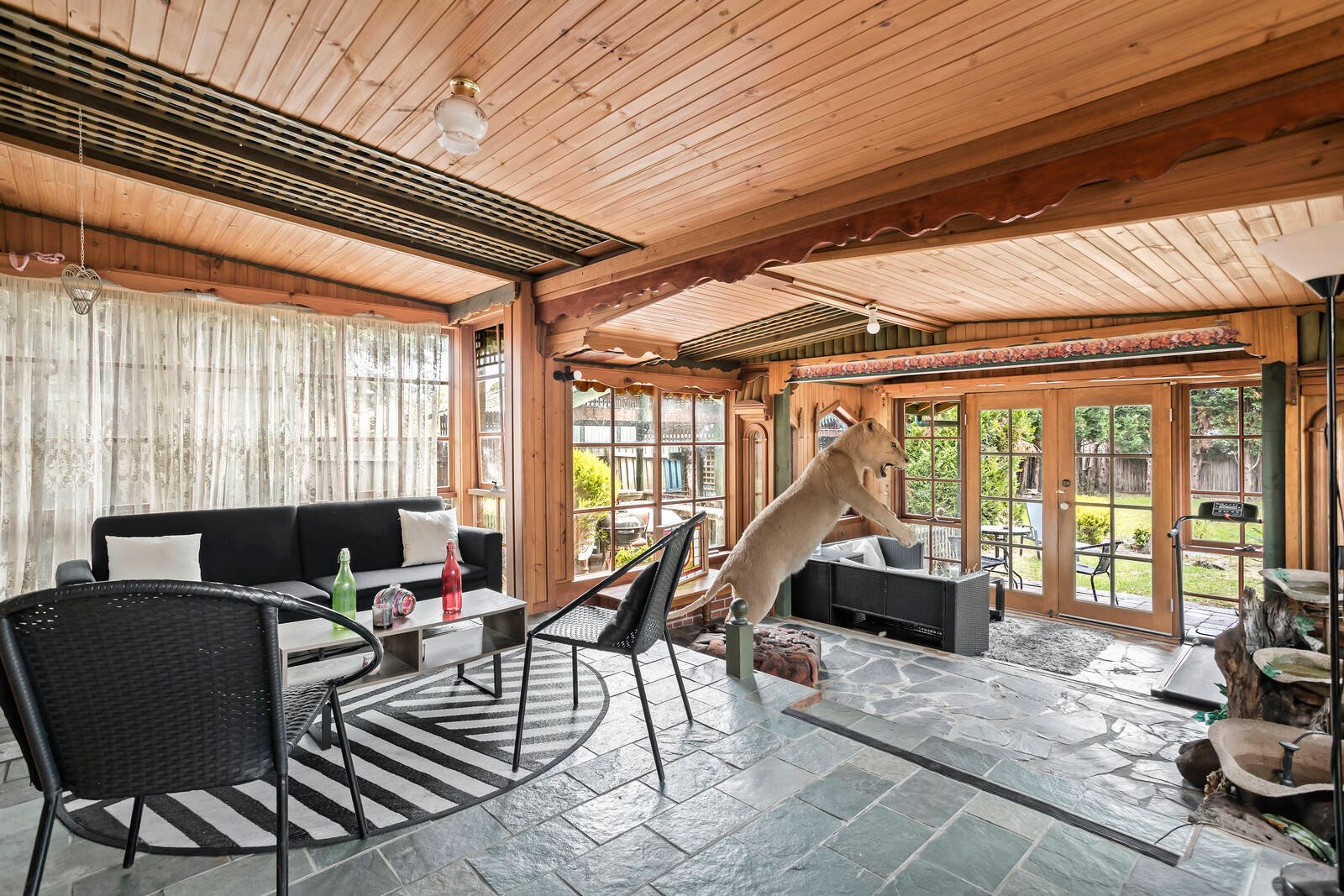 Real Estate and Property in 53 Latrobe Street, Hughesdale, VIC