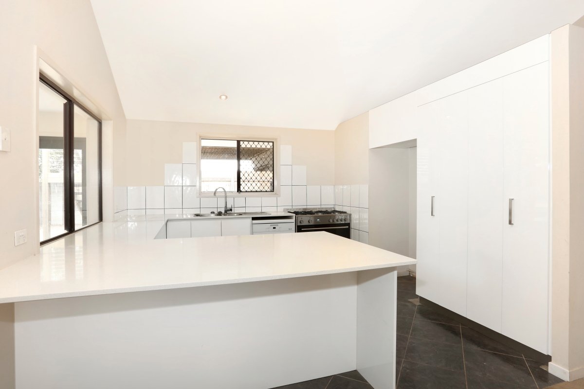 53 Macquarie Avenue MOLENDINAR 5