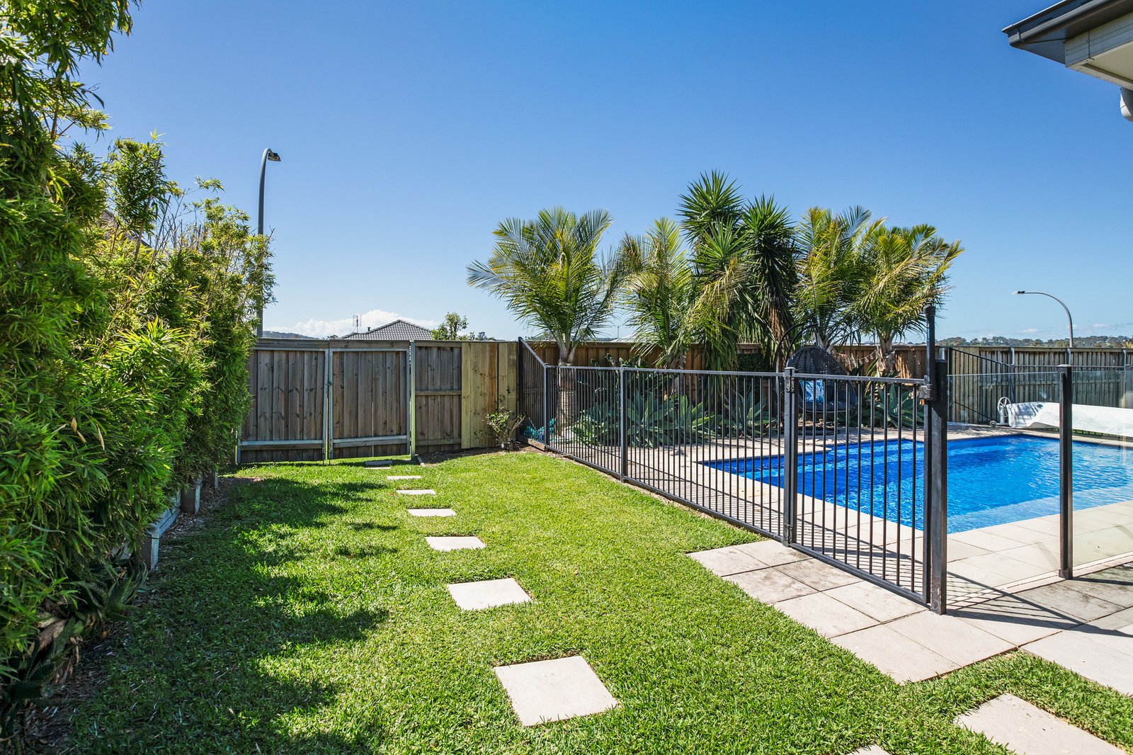 53 McKeachie Drive ABERGLASSLYN 17