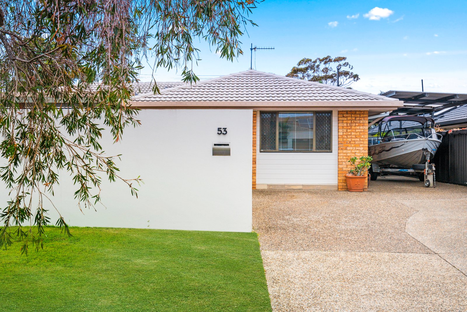 53 Melaleuca Drive PALM BEACH 12