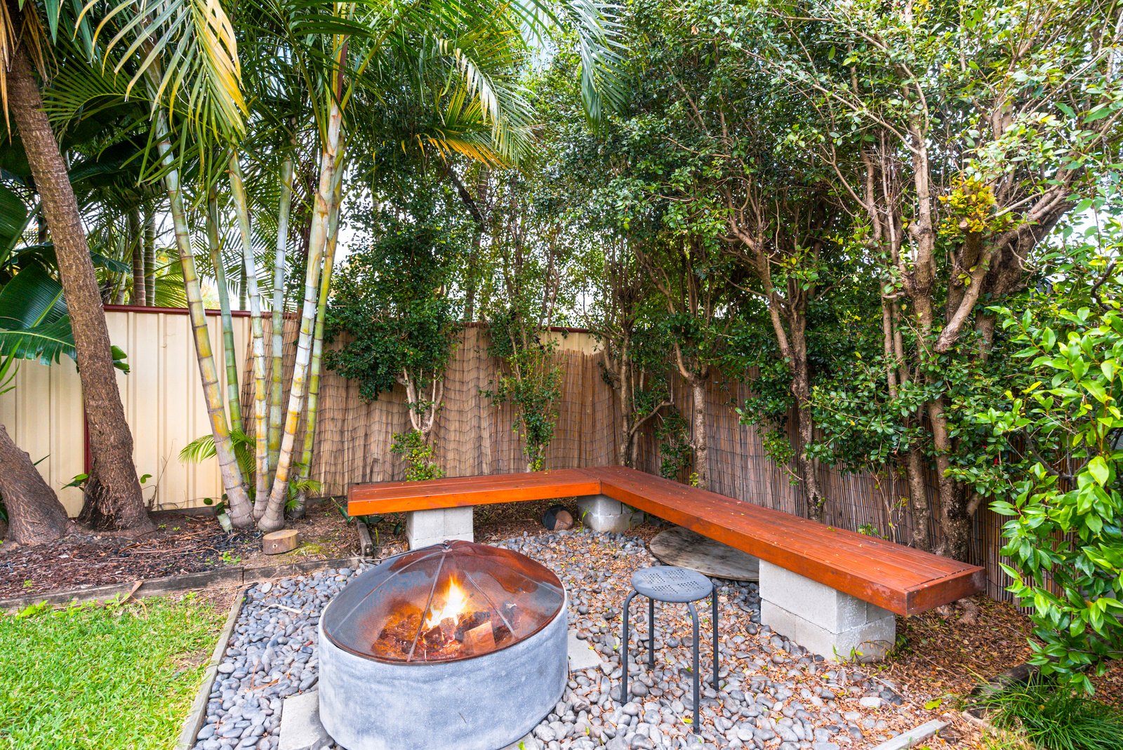 53 Melaleuca Drive PALM BEACH 16