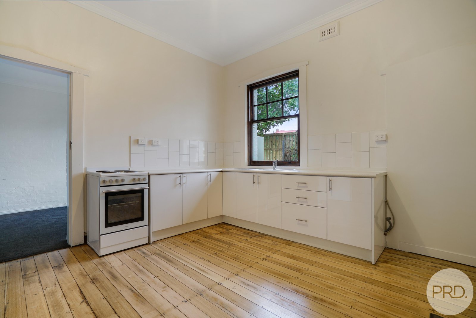 53 Montagu Street NEW NORFOLK 31