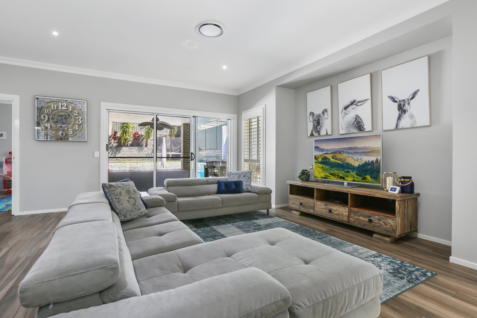 53 Morson Avenue HORSLEY 4