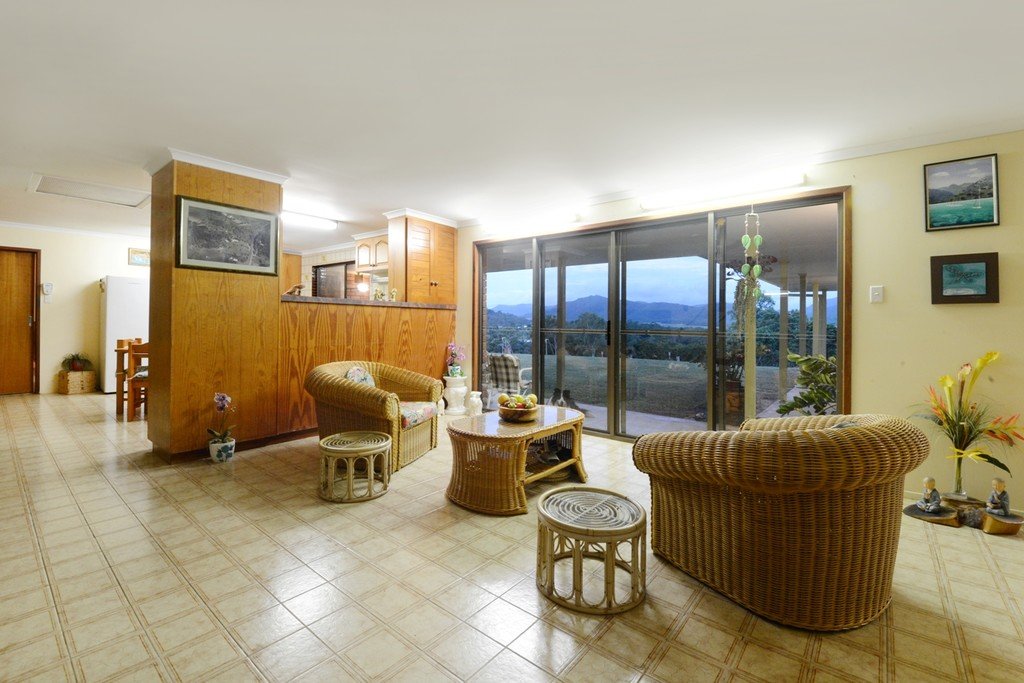 53 Mountney Road STRATHDICKIE 17