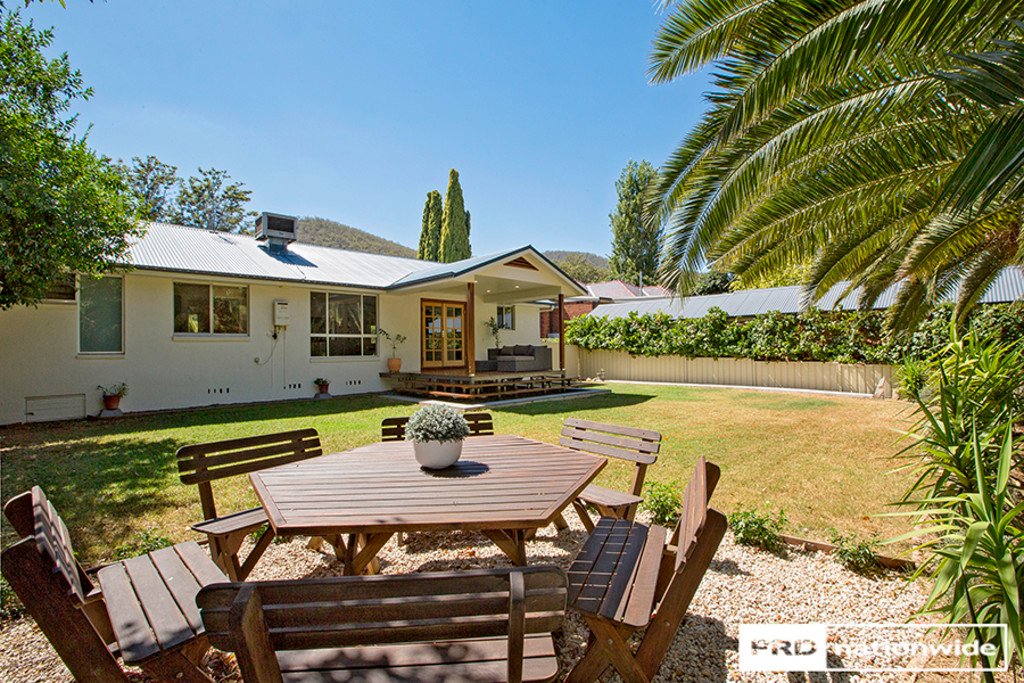 53 Napier Street TAMWORTH 5