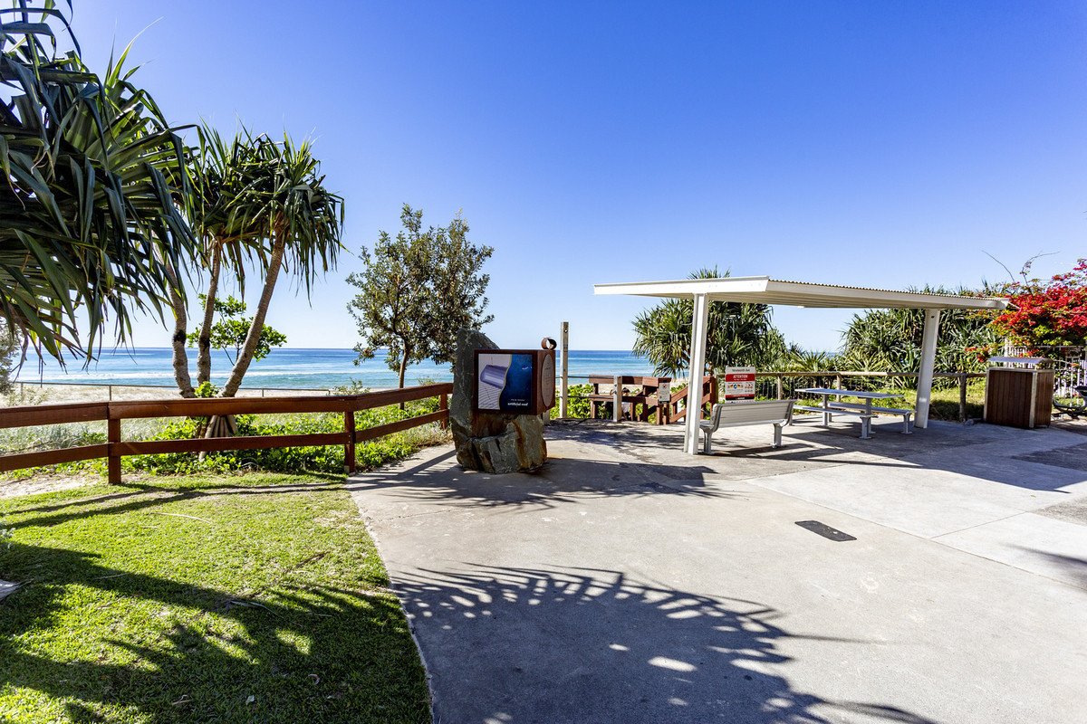 5/3 Nineteenth Avenue PALM BEACH 4