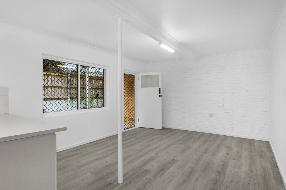 5/3 Nineteenth Avenue PALM BEACH 6