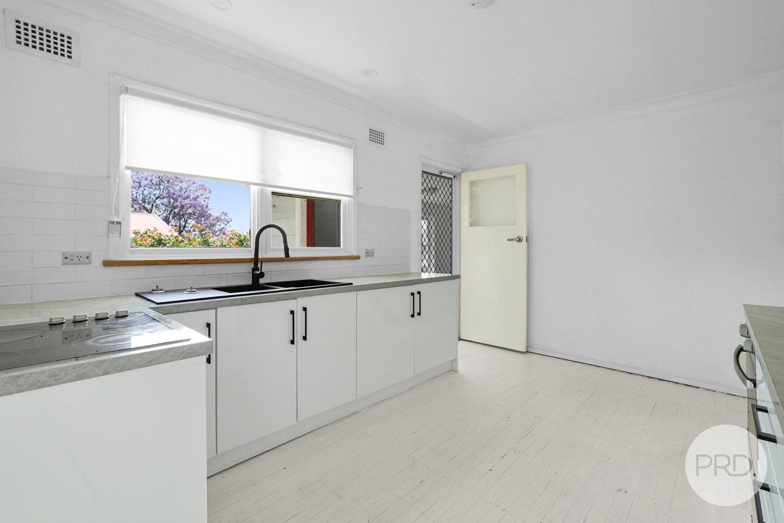 53 Nowland Avenue QUIRINDI 7