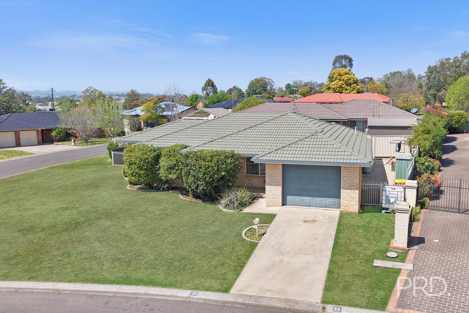 53 Peregrine Avenue CALALA 1
