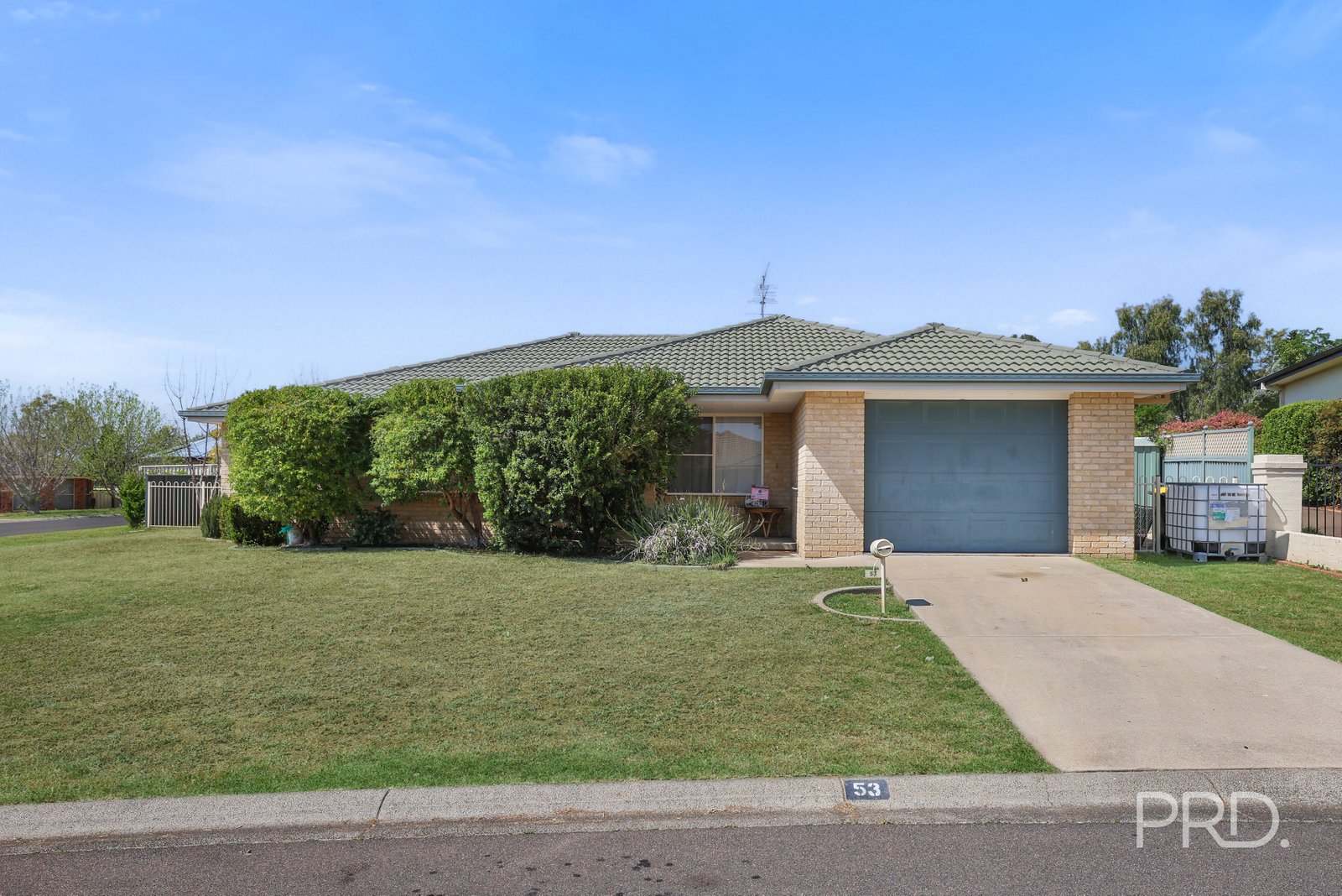 53 Peregrine Avenue CALALA 2