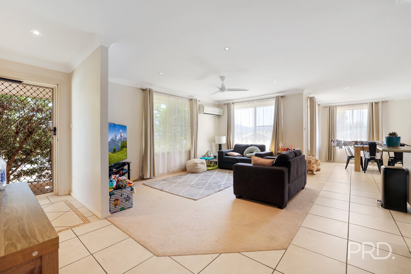 53 Peregrine Avenue CALALA 4