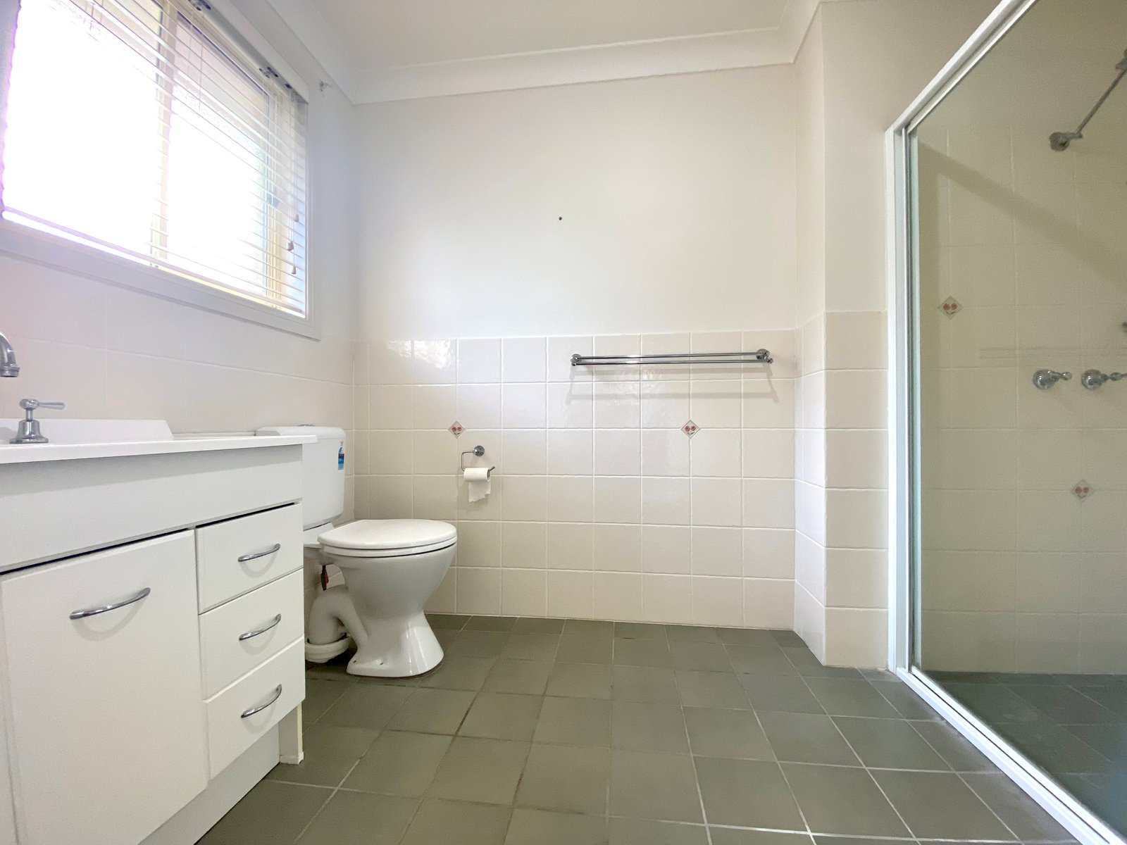 53 Peregrine Avenue CALALA 12