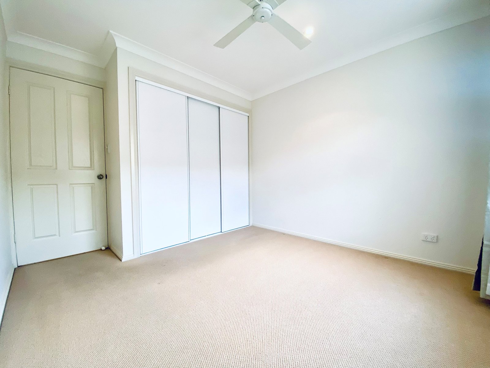 53 Peregrine Avenue CALALA 13