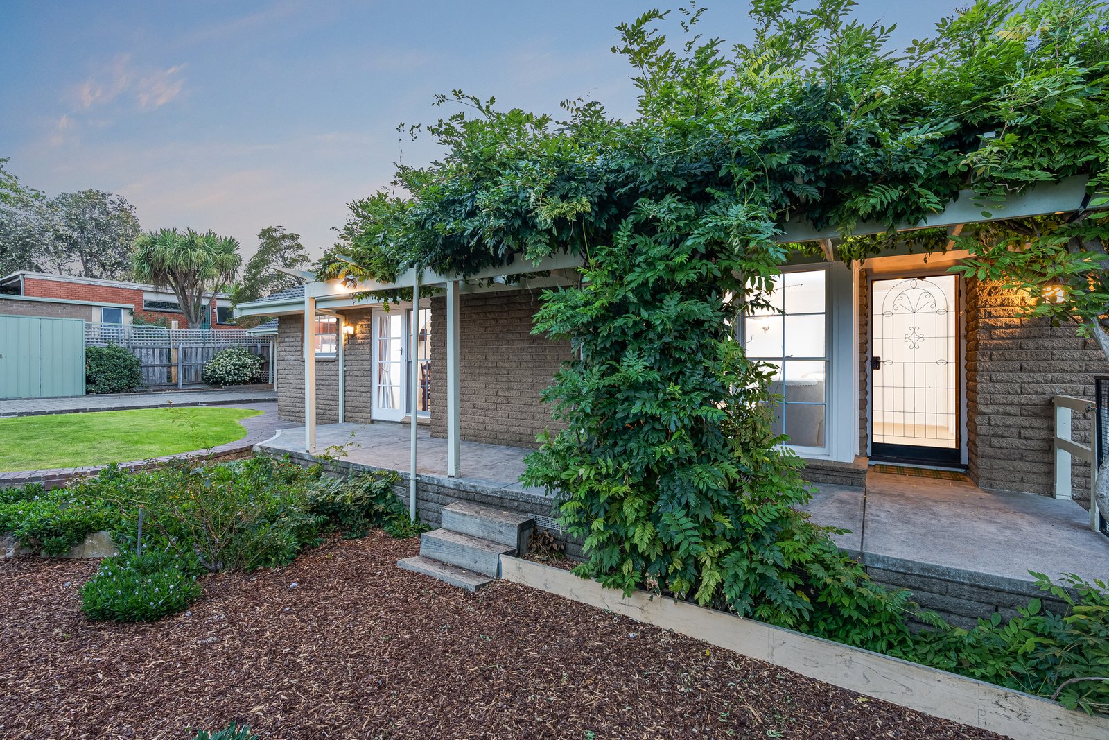 Gallery: 53 Peter Street