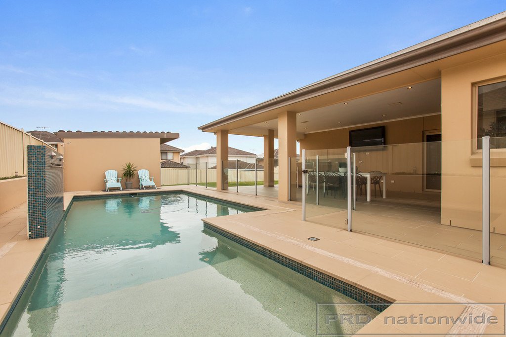 53 Peterson Parade THORNTON 16