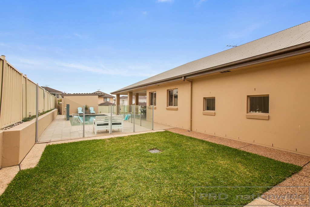 53 Peterson Parade THORNTON 17