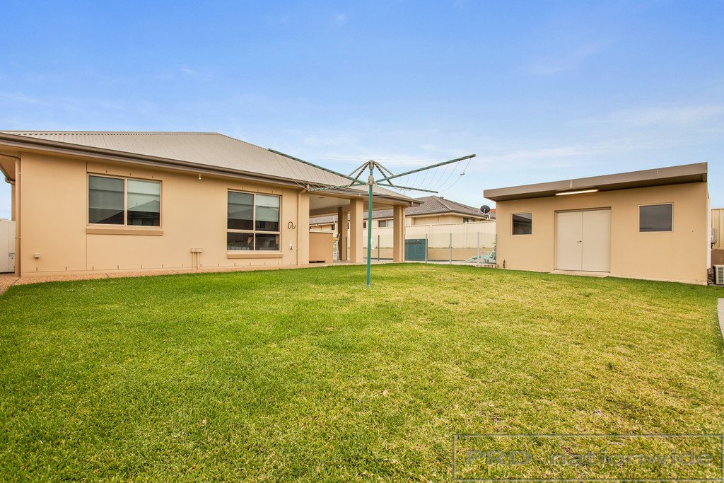 53 Peterson Parade THORNTON 20