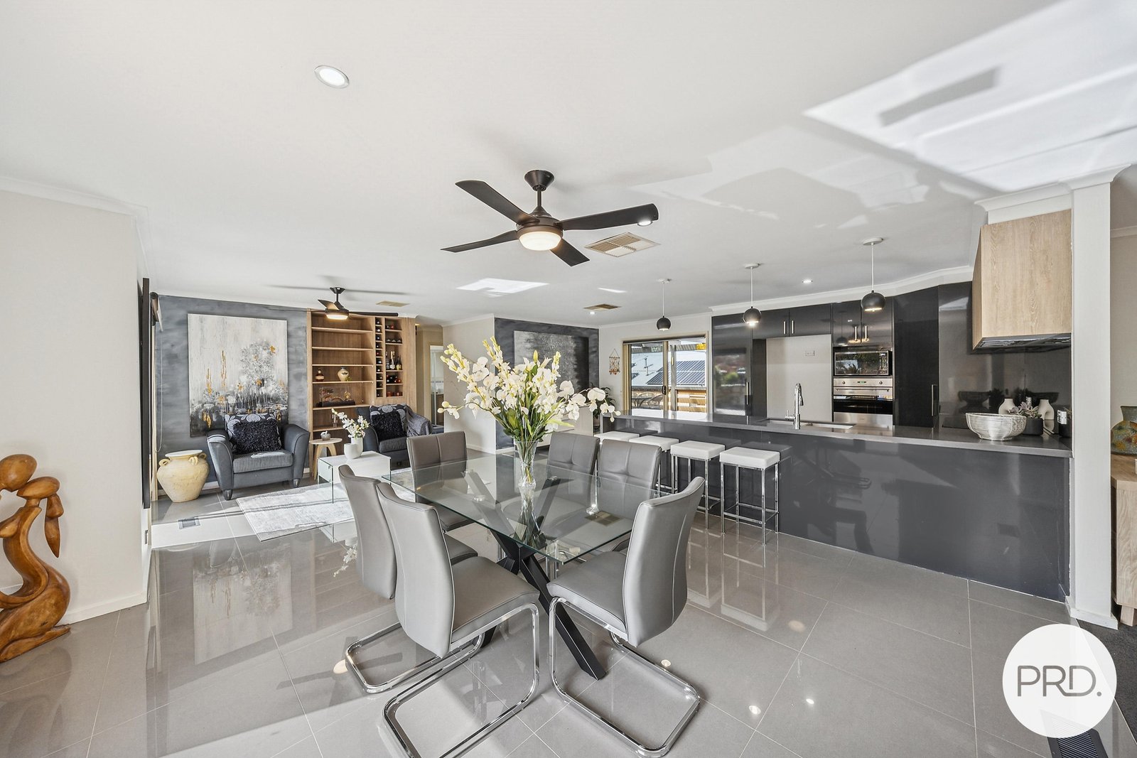 53 Proserpine Circuit AMAROO 5