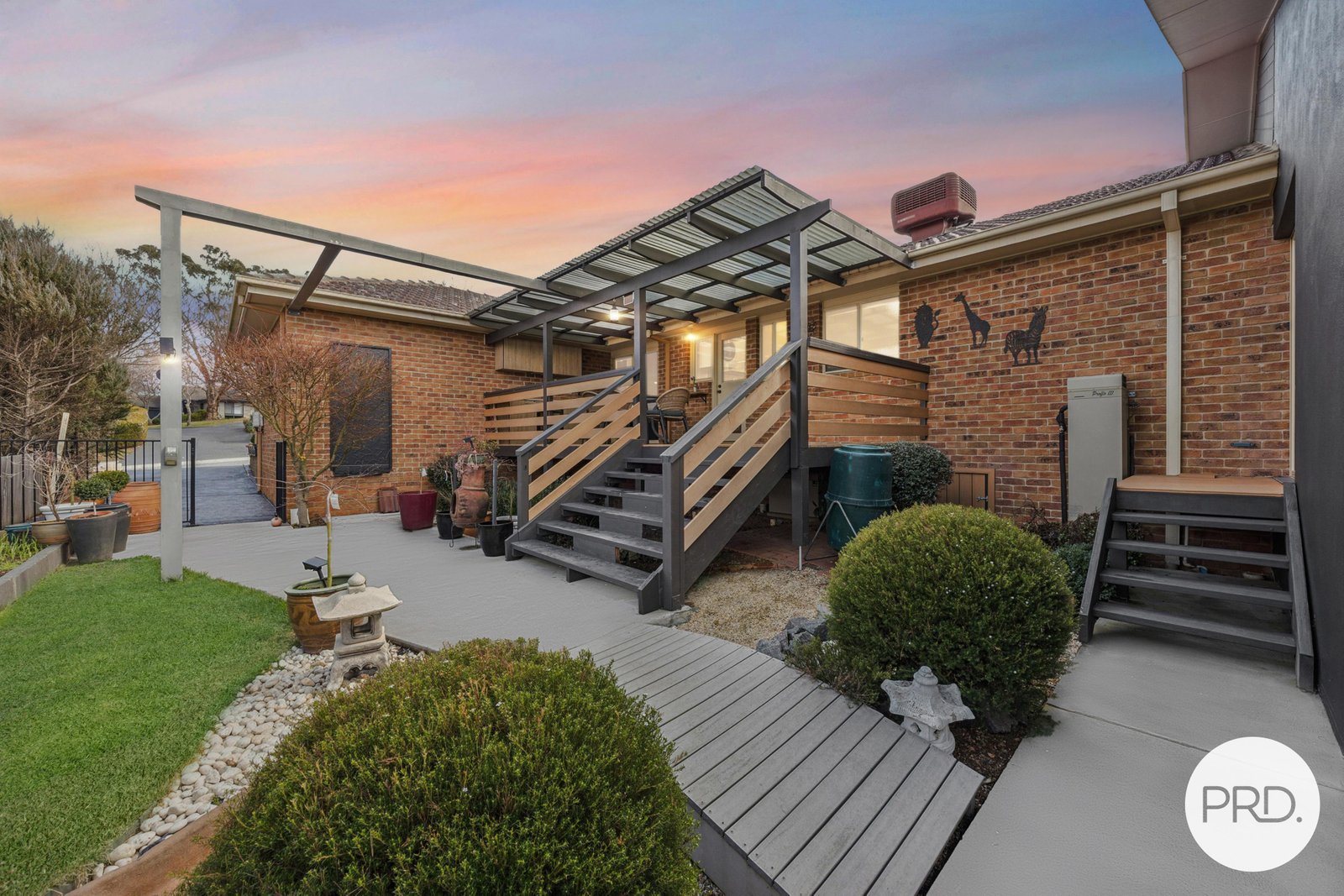 53 Proserpine Circuit AMAROO 8